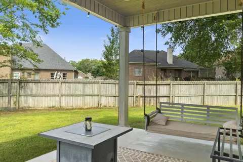 Exterior - 2707 Johnswood Village Dr, Bryant, AR 72022 photo 4 of 7