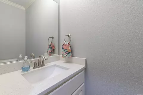 Bath - 2707 Johnswood Village Dr, Bryant, AR 72022 photo 4 of 4