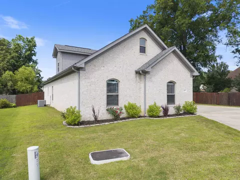 Exterior - 2707 Johnswood Village Dr, Bryant, AR 72022 photo 7 of 7