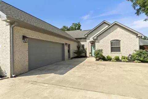 Exterior - 2707 Johnswood Village Dr, Bryant, AR 72022 photo 6 of 7