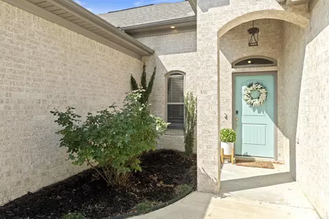Entry Way - 2707 Johnswood Village Dr, Bryant, AR 72022 photo 1 of 3