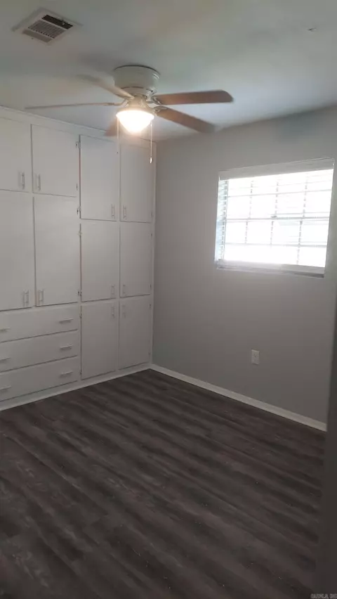 Bedroom - 1324 Sunset Dr, Conway, AR 72034 photo 1 of 3