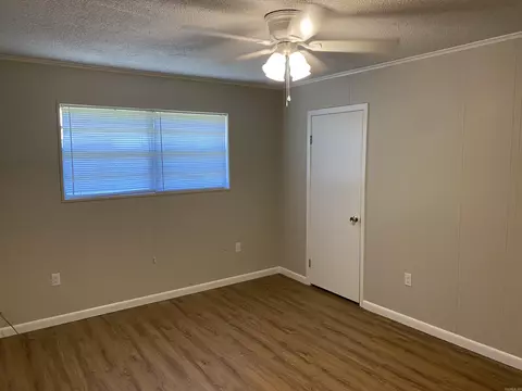 Bedroom - 199 S S Ctr, Conway, AR 72034 photo 2 of 4