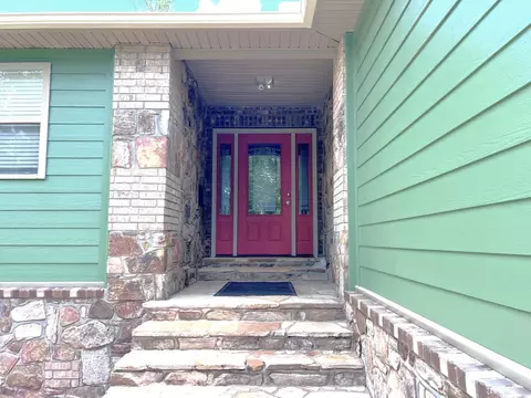 303 Whitewater Dr, Mountain View, AR 72560 photo 3
