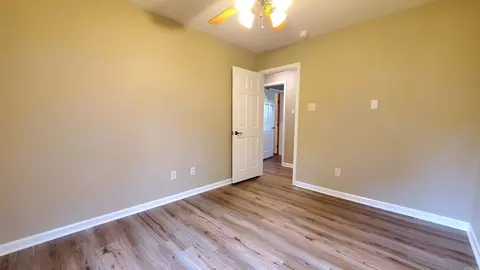 Bedroom - 180 Swinging Bridge Rd, Beebe, AR 72012 photo 4 of 6