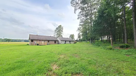 Exterior - 180 Swinging Bridge Rd, Beebe, AR 72012 photo 7 of 11