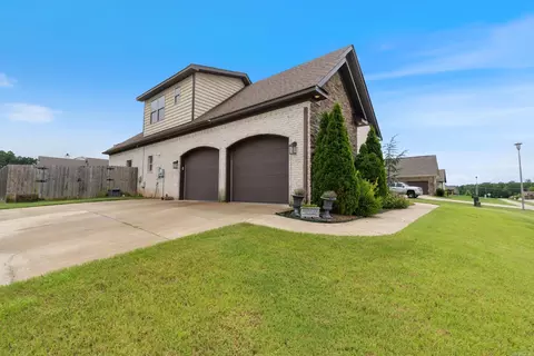 Exterior - 2705 Pulaski Dr, Conway, AR 72034 photo 5 of 8