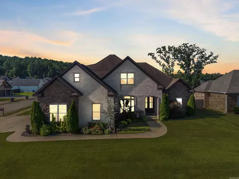 Exterior - 2705 Pulaski Dr, Conway, AR 72034 photo 2 of 8