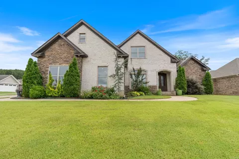 Exterior - 2705 Pulaski Dr, Conway, AR 72034 photo 3 of 8