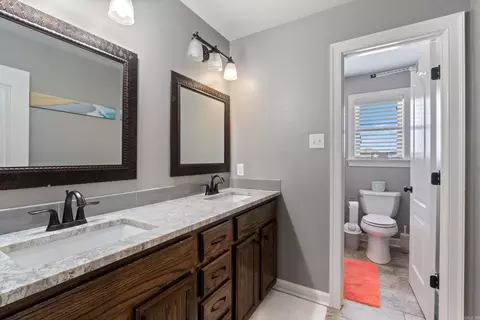 Bath - 2705 Pulaski Dr, Conway, AR 72034 photo 5 of 6