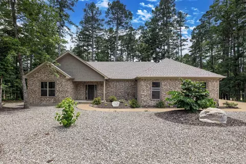 1 Siega Ln, Hot Springs Village, AR 71909
