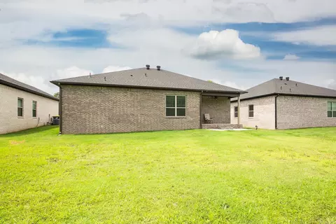 Exterior - 920 Villa Vista Loop, Cabot, AR 72023 photo 7 of 8
