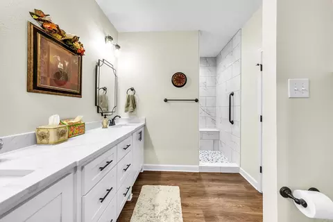 Bath - 920 Villa Vista Loop, Cabot, AR 72023 photo 4 of 6