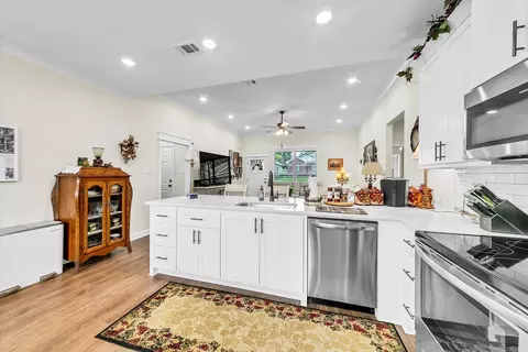 Kitchen - 920 Villa Vista Loop, Cabot, AR 72023 photo 5 of 6