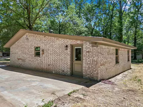 7 Palmer Dr, Conway, AR 72032 photo 4
