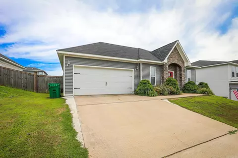 409 Carriage Dr, Benton, AR 72015 photo 2