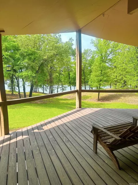 741 Rainbow Rd, Bismarck, AR 71929