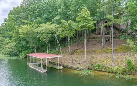 13 Delavega Cir, Hot Springs Village, AR 71909