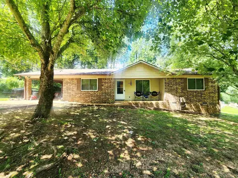 250 Cove Cir, Malvern, AR 72104 photo 1