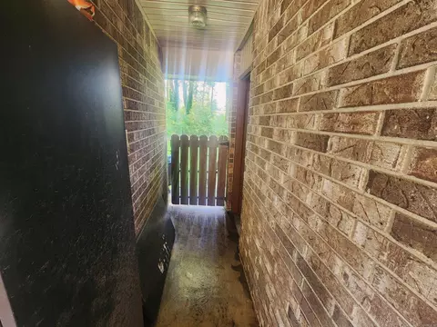 250 Cove Cir, Malvern, AR 72104 photo 5