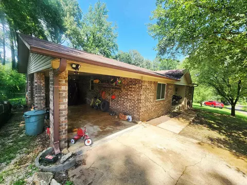 250 Cove Cir, Malvern, AR 72104 photo 2