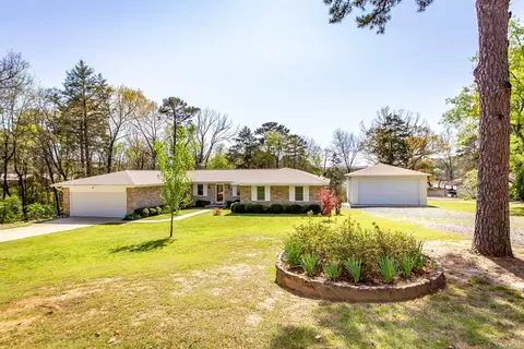 20 Lochland Dr, Greers Ferry, AR 72067