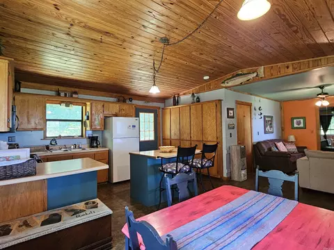 Kitchen - 493 Crow Dr, Marshall, AR 72650 photo 4 of 4