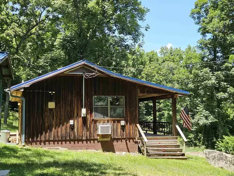 Exterior - 493 Crow Dr, Marshall, AR 72650 photo 2 of 17