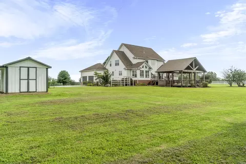 Exterior - 4 Cedar Ct, Searcy, AR 72143 photo 9 of 10