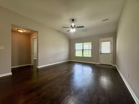 Living - 1148 Meadows Dr, Benton, AR 72019 photo 3 of 4