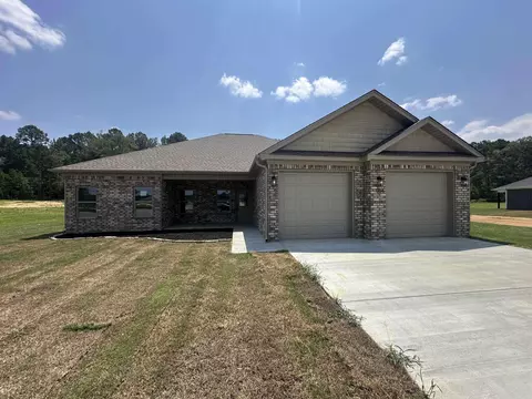 1104 Duke Dr, Bauxite, AR 72011 photo 1