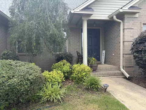 Exterior - 5107 Congressional Dr, Benton, AR 72019 photo 3 of 10
