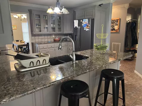 Kitchen - 5107 Congressional Dr, Benton, AR 72019 photo 3 of 3