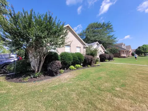 Exterior - 5107 Congressional Dr, Benton, AR 72019 photo 10 of 10