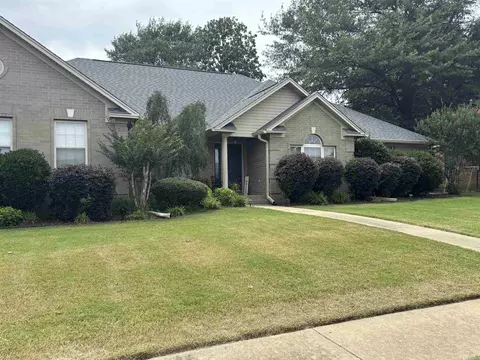 Exterior - 5107 Congressional Dr, Benton, AR 72019 photo 2 of 10