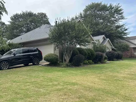 Exterior - 5107 Congressional Dr, Benton, AR 72019 photo 8 of 10