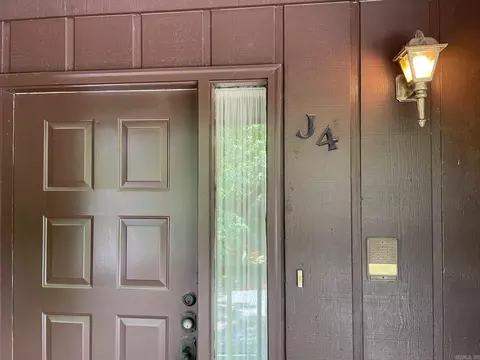 2315 Lakeshore Dr #J-4, Hot Springs, AR 71913