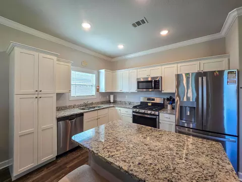 Kitchen - 134 Brookvale Cir, Brookland, AR 72417 photo 12 of 12