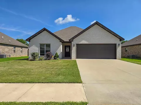 Exterior - 134 Brookvale Cir, Brookland, AR 72417 photo 1 of 11