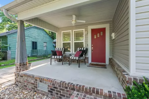 Exterior - 320 Mitchell St, Conway, AR 72034 photo 4 of 9