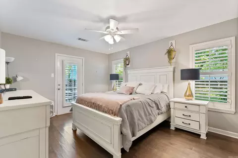 Bedroom - 320 Mitchell St, Conway, AR 72034 photo 1 of 4