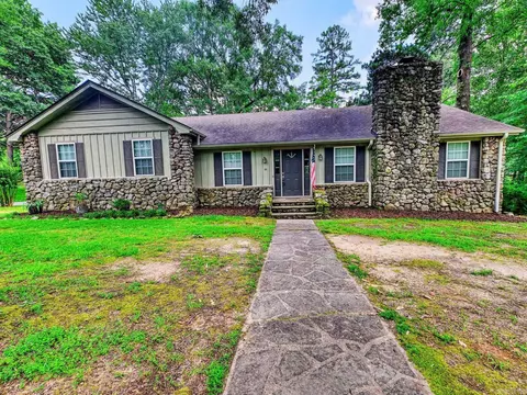 1 Ivy Cir, Arkadelphia, AR 71923