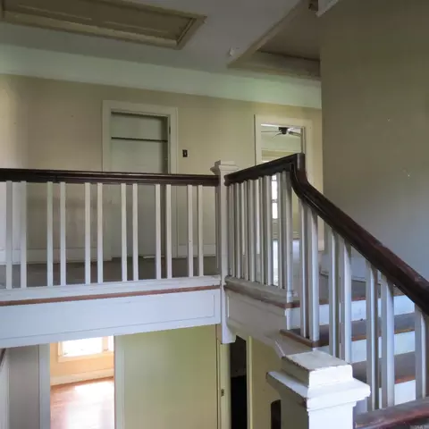 Entry Way - 309 W Harding Ave, Pine Bluff, AR 71601 photo 4 of 5