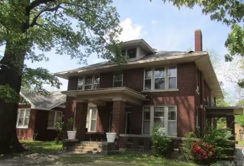 Exterior - 309 W Harding Ave, Pine Bluff, AR 71601 photo 1 of 2