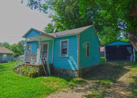 102 E Second St, Hardy, AR 72542 photo 6