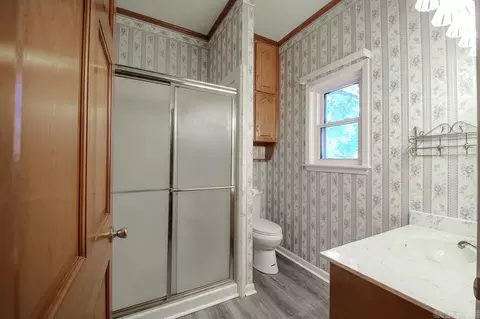 Bath - 408 N 3rd St, Cabot, AR 72023 photo 2 of 3