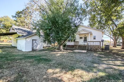 Exterior - 408 N 3rd St, Cabot, AR 72023 photo 4 of 4