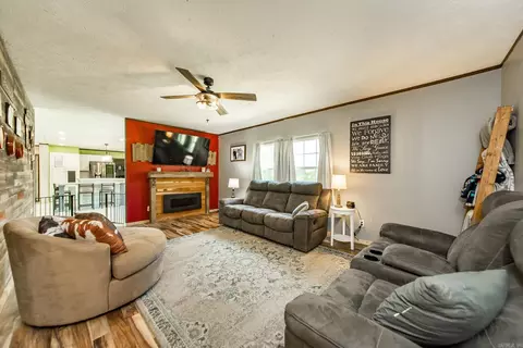 Living - 9831 Patsy Dr, Cabot, AR 72023 photo 2 of 3