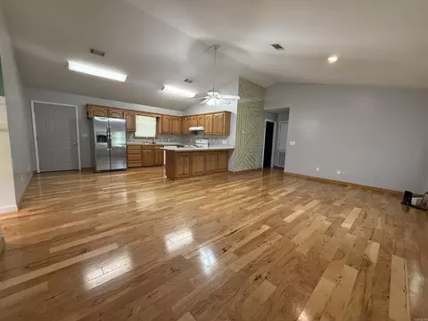 Living - 108 Rock St, Marshall, AR 72650 photo 1 of 3