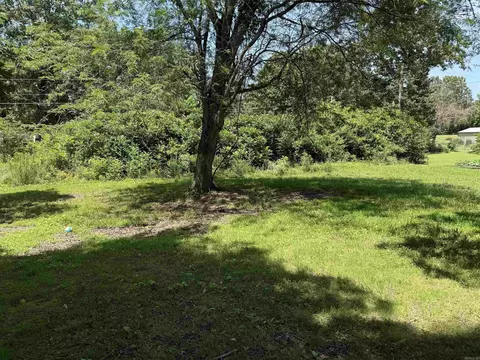 Exterior - 108 Rock St, Marshall, AR 72650 photo 4 of 10